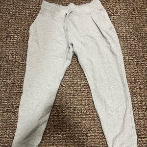 Gray LuLu lemon joggers size 8 but fit more like a 6. Great condition